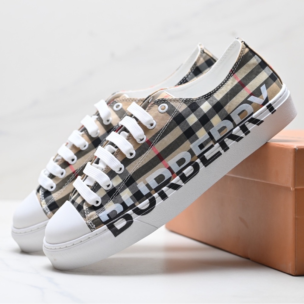 BURBERRY LARKHALL BEIGE CHECK CANVAS LOGO SNEAKERS SIZE EU 39